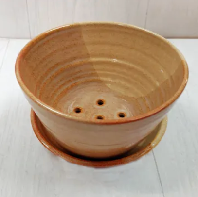Small Stoneware Berry Bowl by Maggy Ames