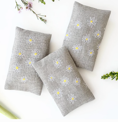 Daisies Lavender Sachet by K studio
